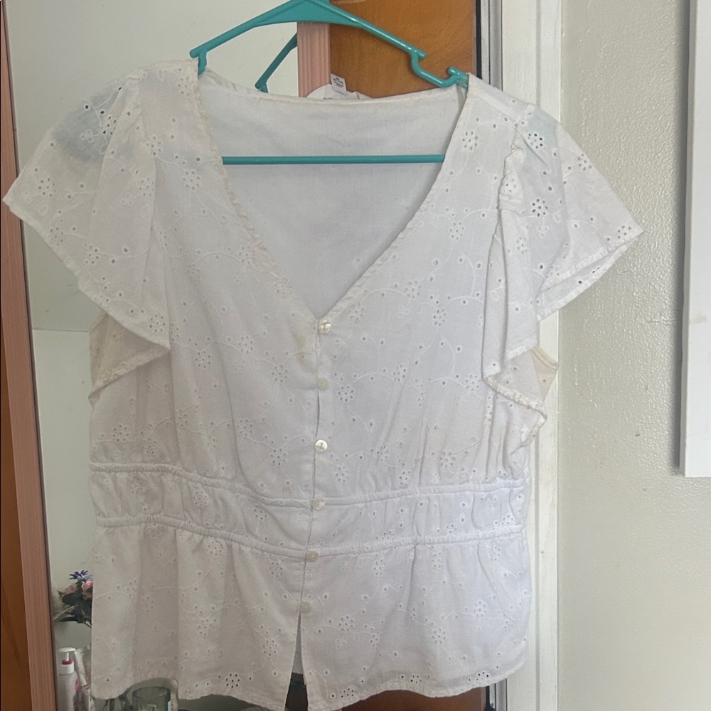 Time and Tru White Eyelet V-Neck Button Front Blouse